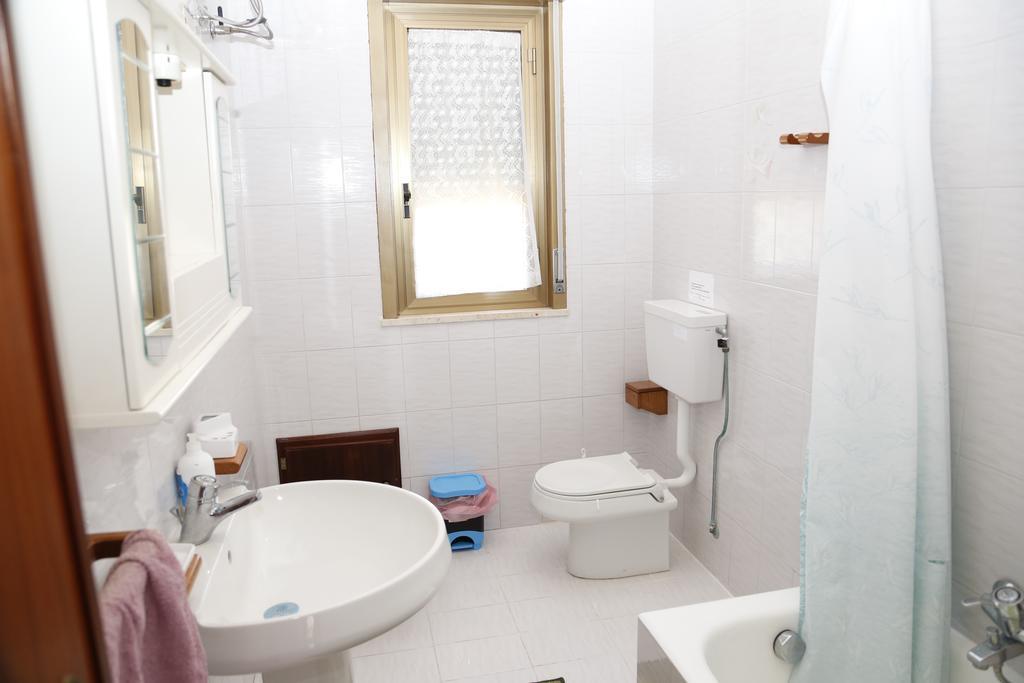 Villa Giu, Indipendent Villa Near Airport And Sea Cinisi Room photo